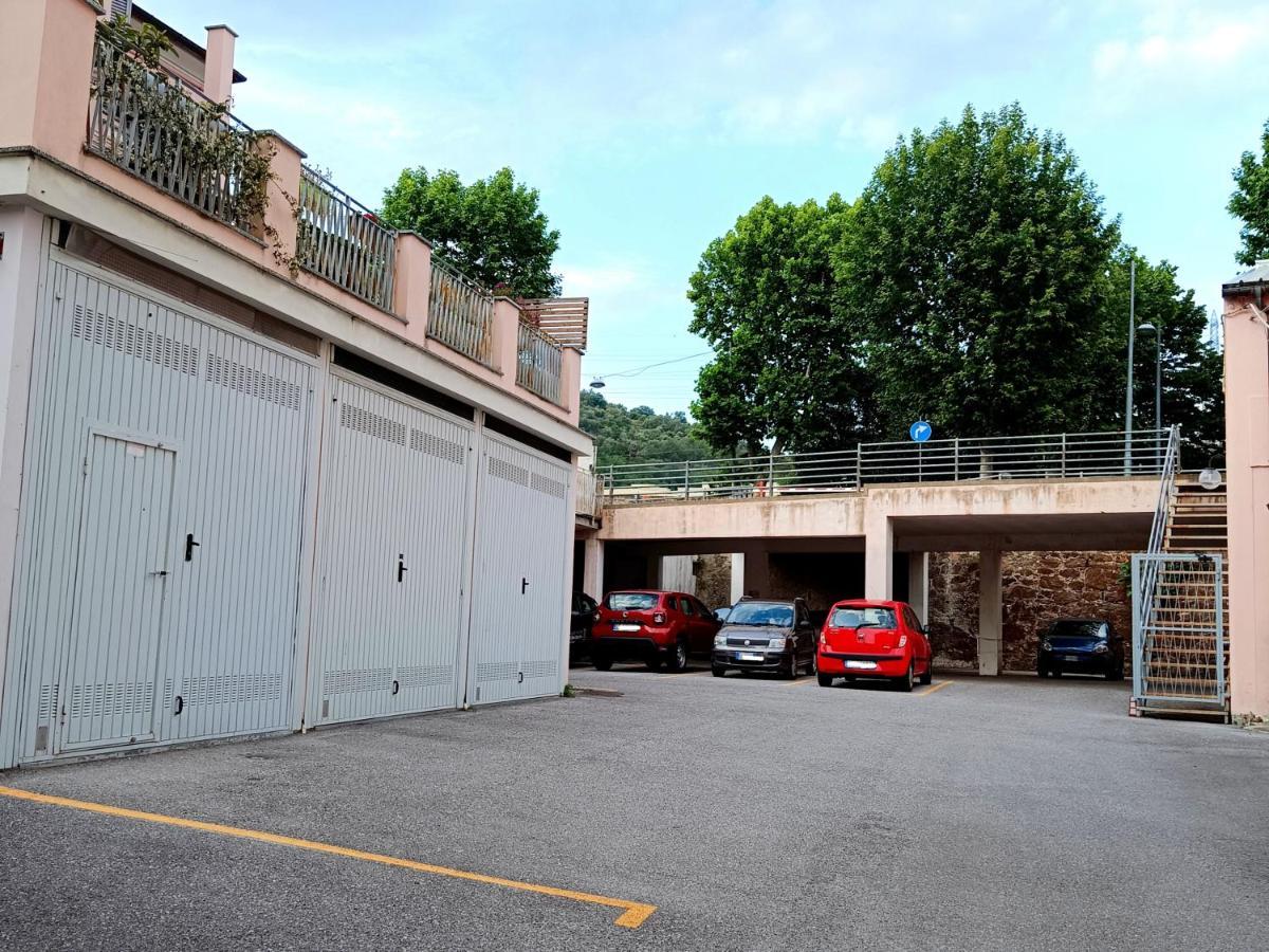 A Casa Di Pizz - Bilocale Con Parcheggio Privato Leilighet Savona Eksteriør bilde