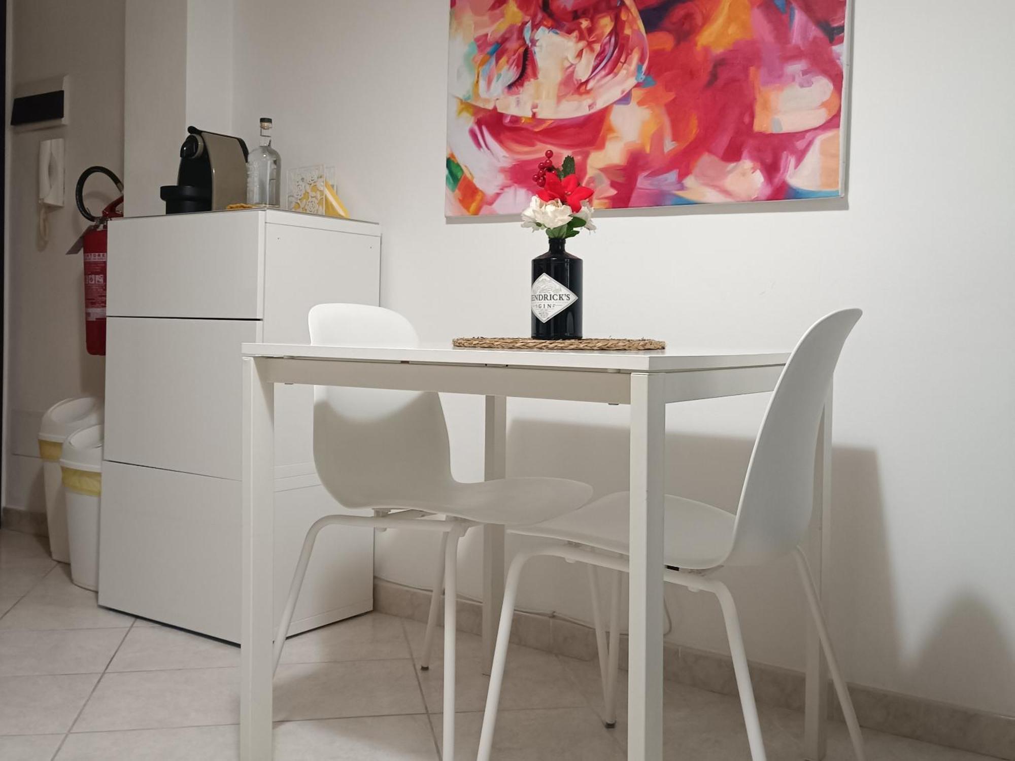 A Casa Di Pizz - Bilocale Con Parcheggio Privato Leilighet Savona Rom bilde